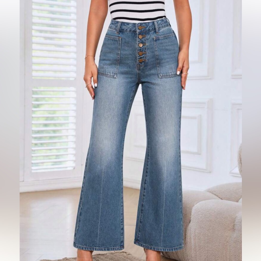 SHEIN Essnce Button Fly Flare Leg Jeans